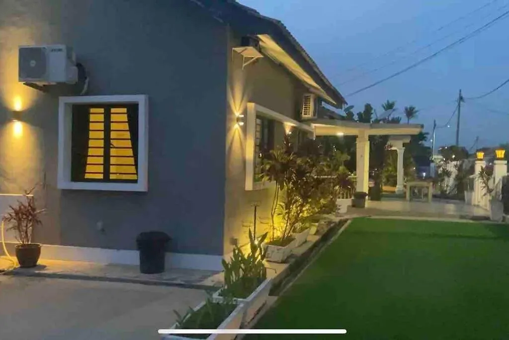 Melaka Beach Villa